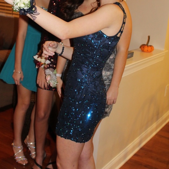 Shail K. Navy Blue Sequined Dress Size 2 - Picture 2 of 3